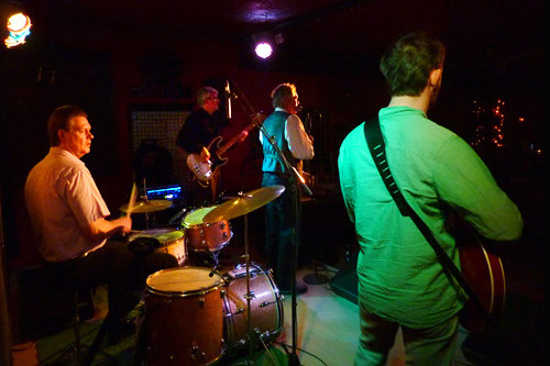 2011_11_boogie_radio_09