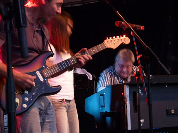2012_07_08_Buergerfest_MrB_Bluesband_14