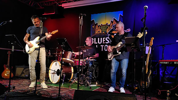 2025_04_19_DrBlues_02