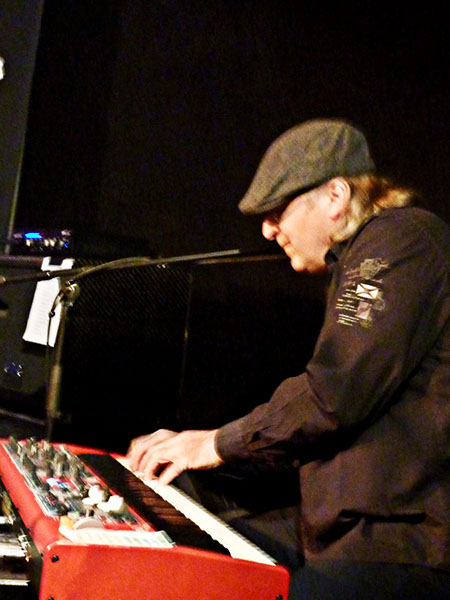 2025_04_19_DrBlues_08